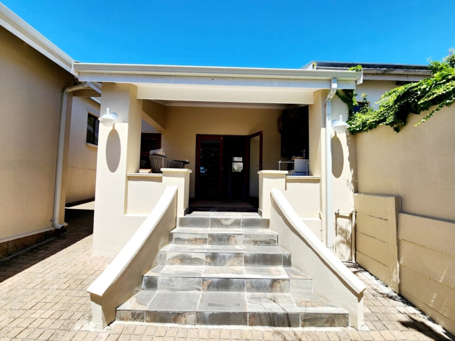 3 Bedroom Property for Sale in Linkside Western Cape